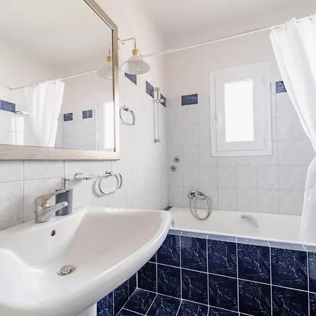 Lägenhetshotell Drita & 4*