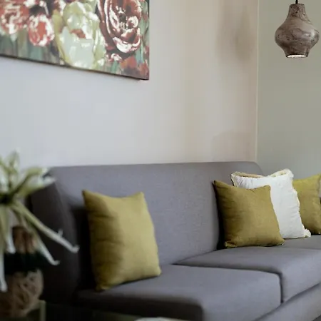 Lägenhetshotell Drita & 4*